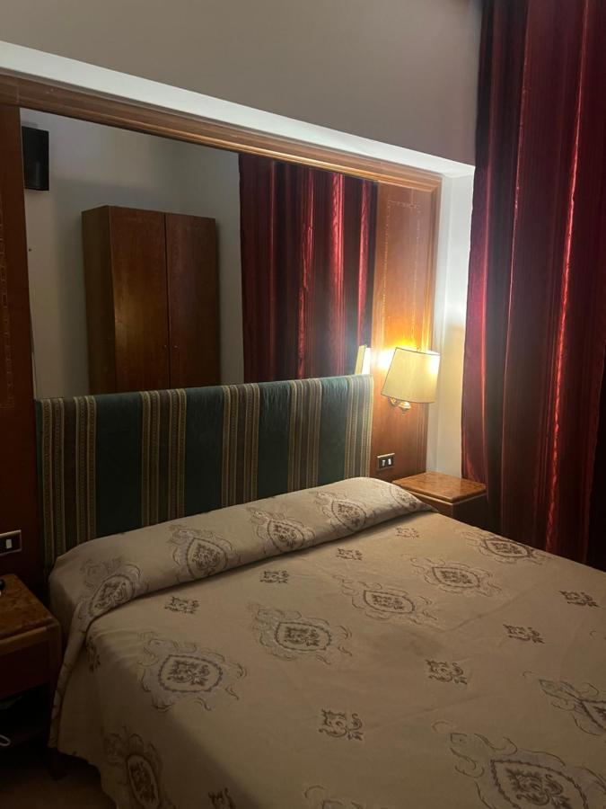 Terminal Guest House 24 روما المظهر الخارجي الصورة